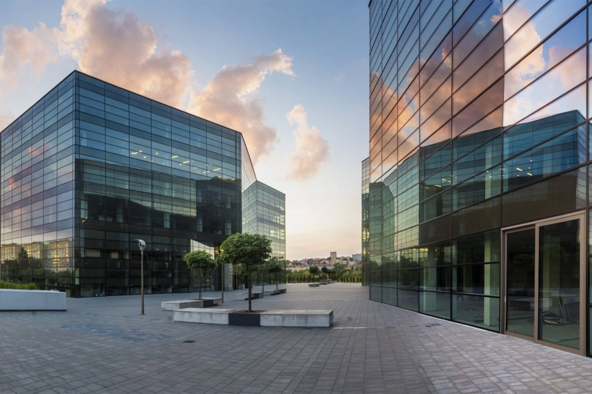 Uni-construction-banner-image-3-min